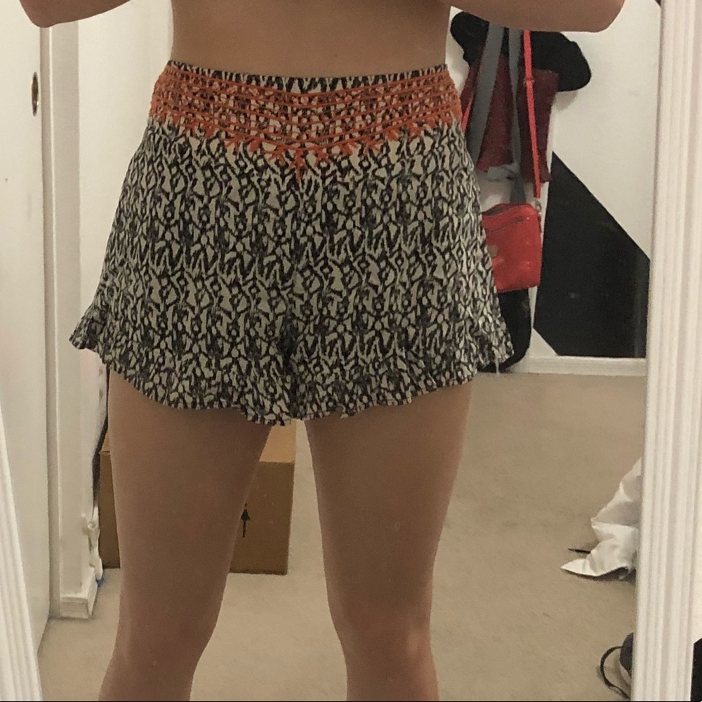THML, Flowy shorts